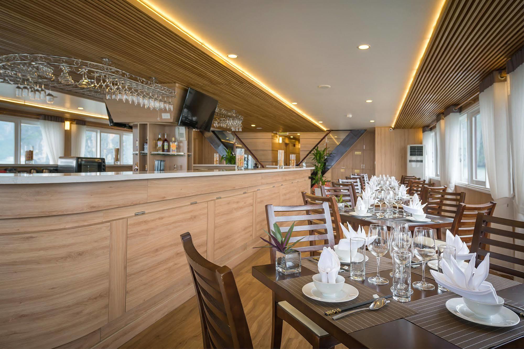 La Vela Premium Cruise - Managed By Paradise Cruises ها لونغ المظهر الخارجي الصورة